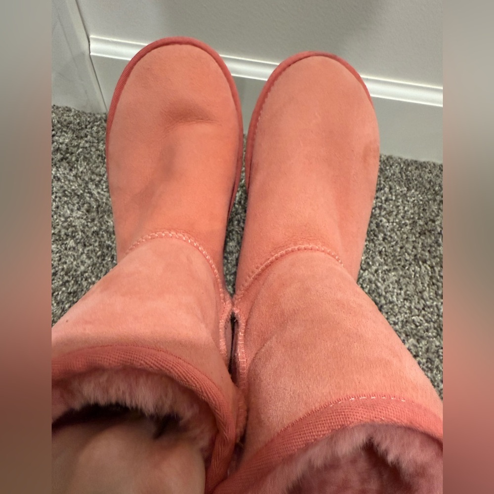 UGG classic short II women's leather boots in pink blossom colorway, size 7 - Picture 6 of 13